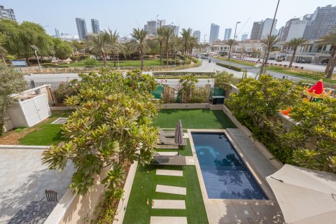 Villetta a schiera in affitto a Jumeirah Village Circle, Dubai, EAU 3 camere da letto, 277.97 mq. № 757496 - foto 2