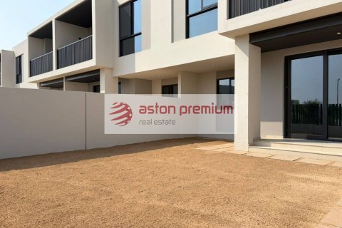 Townhouse sa Jebel Ali, Dubai, UAE 3 silid-tulugan, 238 sq.m. № 722501