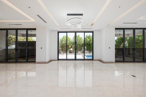 Villa in Al Furjan, Dubai, UAE 5 bedrooms, 599.04 sq.m. № 764322 - photo 2