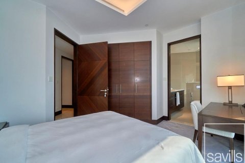 Apartment in Downtown Dubai (Downtown Burj Dubai), Dubai, UAE 3 bedrooms, 188 sq.m. № 646373 - photo 4
