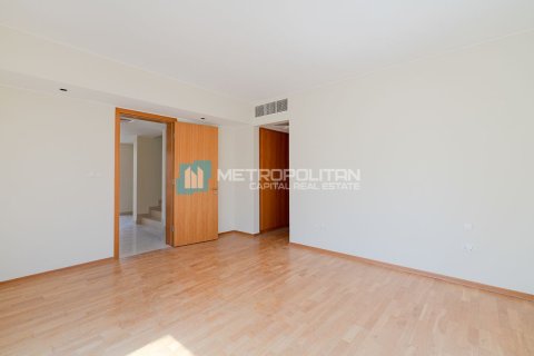 Villa en venta en Al Raha Gardens, Abu Dhabi, EAU 4 dormitorios, 401.4 m2 № 652750 - foto 6