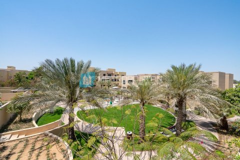 Villa en venta en Al Raha Gardens, Abu Dhabi, EAU 4 dormitorios, 401.4 m2 № 652750 - foto 3