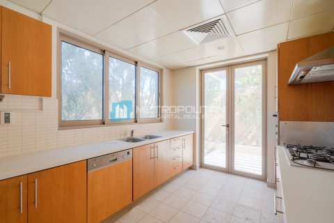 Villa en venta en Al Raha Gardens, Abu Dhabi, EAU 4 dormitorios, 401.4 m2 № 652750 - foto 4