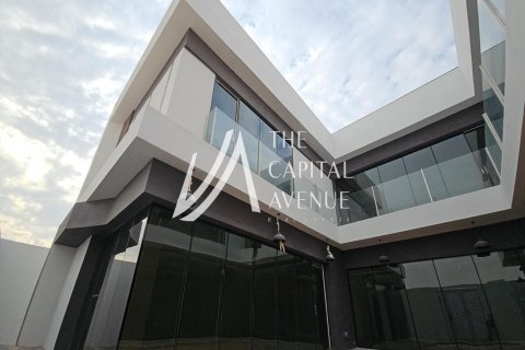 Villa in Baniyas, Abu Dhabi, UAE 7 bedrooms, 929 sq.m. № 605020 - photo 2