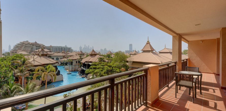 Huoneisto Palm Jumeirah, Dubai, Arabiemiraatit 2 makuuhuonetta, 165 m2 № 709763