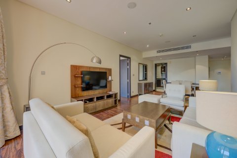 Huoneisto Palm Jumeirah, Dubai, Arabiemiraatit 2 makuuhuonetta, 165 m2 № 709763 - kuva 8