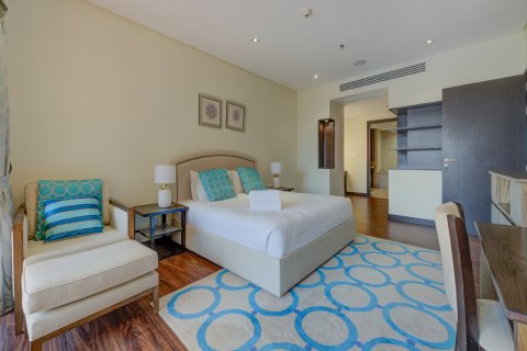 Huoneisto Palm Jumeirah, Dubai, Arabiemiraatit 2 makuuhuonetta, 165 m2 № 709763 - kuva 11