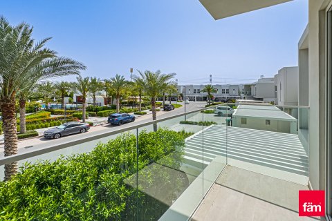 Villa in Dubai, UAE 5 bedrooms, 428.1 sq.m. № 645798 - photo 17