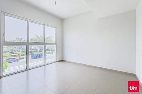 Villa in Dubai, UAE 5 bedrooms, 428.1 sq.m. № 645798 - photo 4