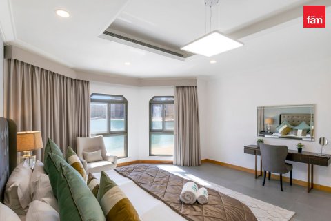 Vila v Palm Jumeirah, Dubai, SAE 4 ložnice, 656.1 m² Č.: 598257 - fotografie 14