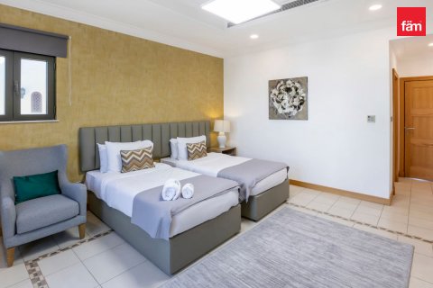 Vila v Palm Jumeirah, Dubai, SAE 4 ložnice, 656.1 m² Č.: 598257 - fotografie 16