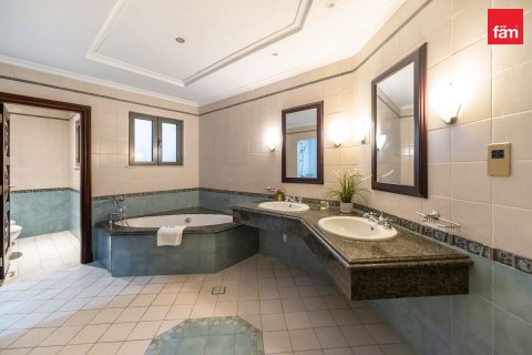 Vila v Palm Jumeirah, Dubai, SAE 4 ložnice, 656.1 m² Č.: 598257 - fotografie 11