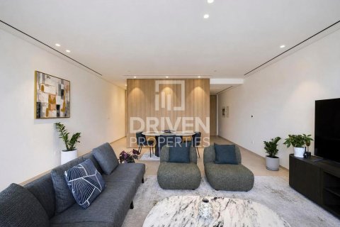 Apartament na sprzedaż w Jumeirah, Dubai, ZEA 1 sypialnia, 107.95 mkw., nr 756210 - zdjęcie 3