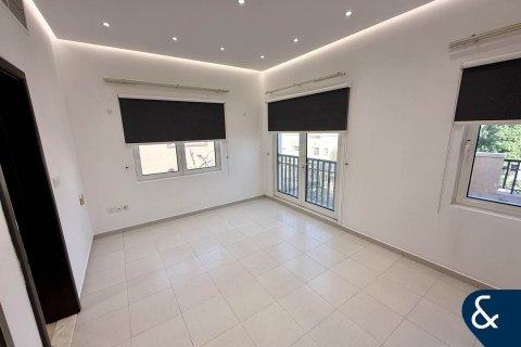 Üürile anda villa asukohaga The Villa, Dubai, AÜE: 5 magamistoaga, 334 m² Nr 668452 - pilt 11