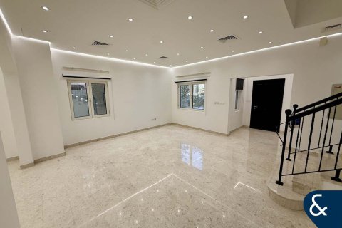 Üürile anda villa asukohaga The Villa, Dubai, AÜE: 5 magamistoaga, 334 m² Nr 668452 - pilt 2