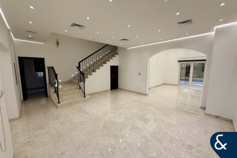 Üürile anda villa asukohaga The Villa, Dubai, AÜE: 5 magamistoaga, 334 m² Nr 668452 - pilt 3