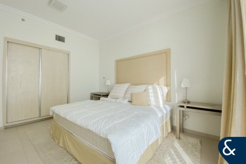 Apartment in Jumeirah Beach Residence, Dubai, UAE 2 bedrooms, 152 sq.m. № 668531 - photo 9