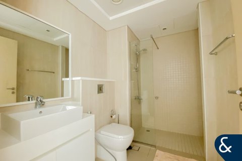 Apartment in Jumeirah Beach Residence, Dubai, UAE 2 bedrooms, 152 sq.m. № 668531 - photo 10