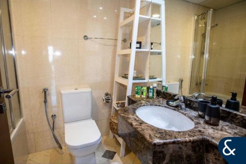 דירה להשכרה ב Dubai Marina, Dubai, איחוד האמירויות 2 חדרי שינה, 136 מ"ר, מספר 668453 - תמונה 18
