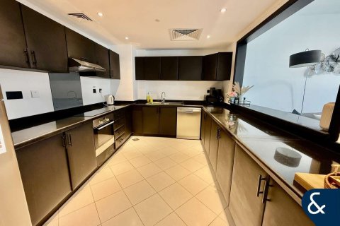 דירה להשכרה ב Dubai Marina, Dubai, איחוד האמירויות 2 חדרי שינה, 136 מ"ר, מספר 668453 - תמונה 9