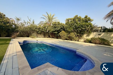 Vilă de închiriat în Jumeirah Park, Dubai, EAU 3 dormitoare, 328 mp. №668530 - poză 2