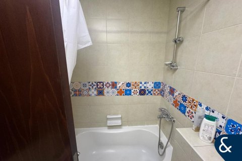 Jumeirah Lake Towers, Dubai, UAE의 임대용 아파트 침실 2개, 101제곱미터 번호 668455 - 사진 15