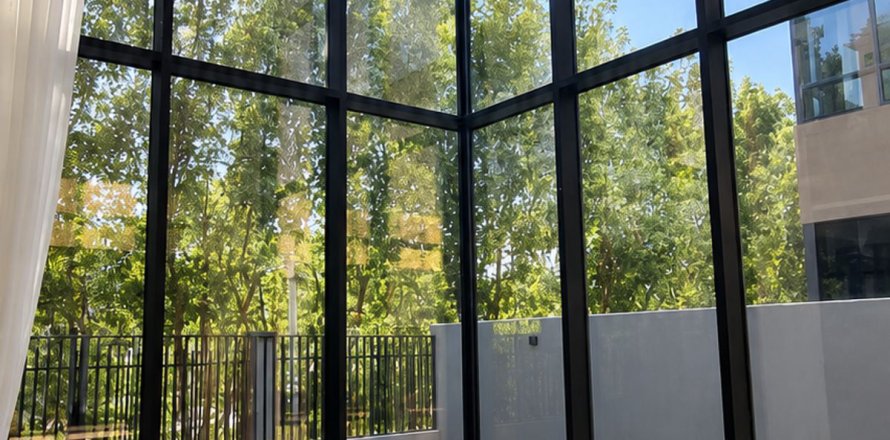 Řadový dům v Dubai, SAE 4 ložnice, 244.2 m² Č.: 764068