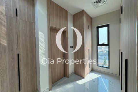 Vilë në Yas Island, Abu Dhabi, Emiratet e Bashkuara Arabe 5 dhoma gjumi, 510 m2. № 612229 - Foto 4