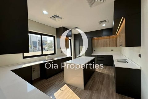 Vilë në Yas Island, Abu Dhabi, Emiratet e Bashkuara Arabe 5 dhoma gjumi, 510 m2. № 612229 - Foto 9