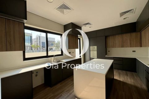 Vilë në Yas Island, Abu Dhabi, Emiratet e Bashkuara Arabe 5 dhoma gjumi, 510 m2. № 612229 - Foto 10