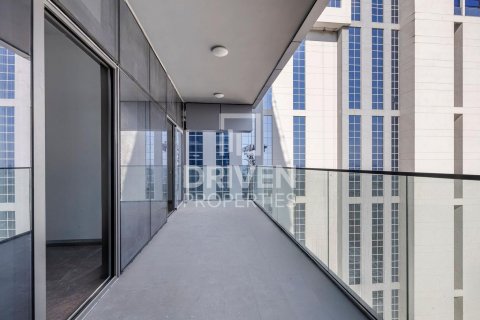 Apartment in Business Bay, Dubai, UAE 2 bedrooms, 133 sq.m. № 602688 - photo 16