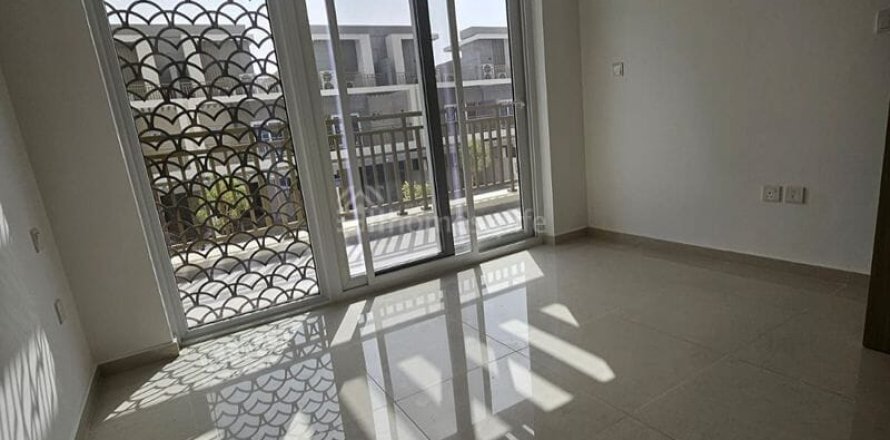 DAMAC Hills (Akoya by DAMAC)、Dubai、UAEにあるタウンハウス 3ベッドルーム、112 m2 No693524