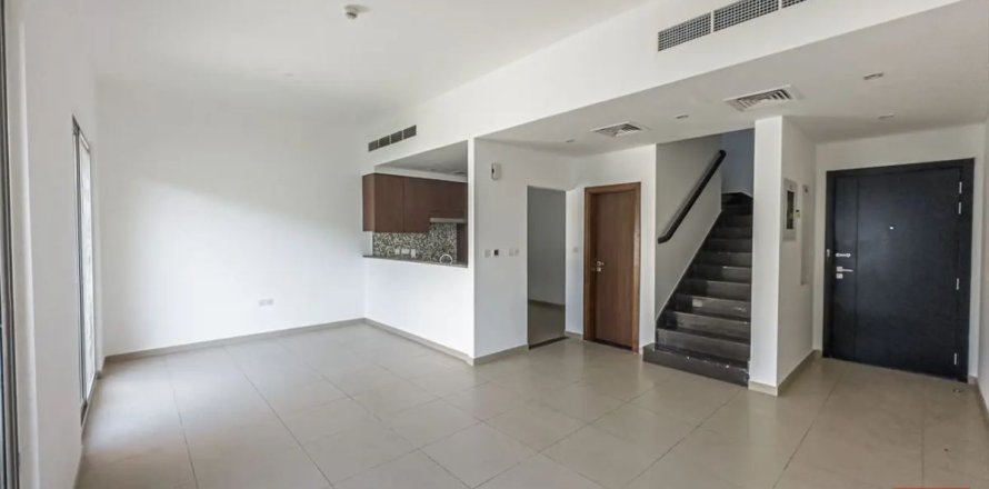 Townhouse in Dubai, UAE 3 bedrooms, 160.9 sq.m. № 647774