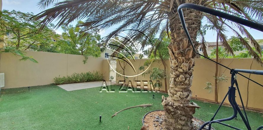 Řadový dům v Al Raha Gardens, Abu Dhabi, SAE 3 ložnice, 201 m² Č.: 615636