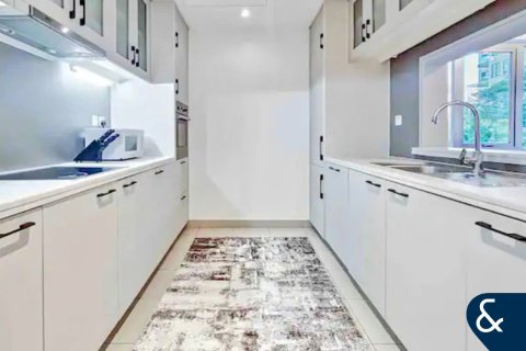 Apartment til leje i Downtown Dubai (Downtown Burj Dubai), Dubai, UAE 1 soveværelse, 85 kvm № 667968 - foto 5