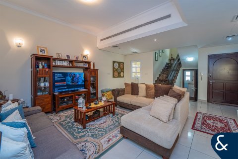 Vila di Dubai Sports City, Dubai, UEA 3 kamar tidur, 227 m2 nomor 667865 - foto 4