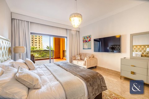 Appartement te huur in Palm Jumeirah, Dubai, VAE 2 slaapkamers, 185 vr.m., nr 667969 - foto 7