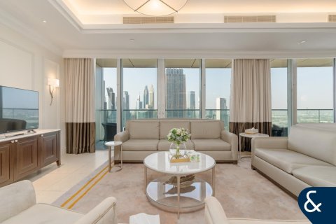 Apartment sa Downtown Dubai (Downtown Burj Dubai), UAE 4 silid-tulugan, 270 sq.m. № 667971 - larawan 16