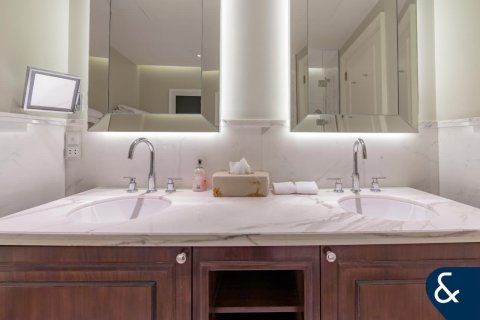 Apartment sa Downtown Dubai (Downtown Burj Dubai), UAE 4 silid-tulugan, 270 sq.m. № 667971 - larawan 5