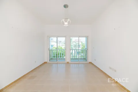 Villa para arrendamento em Jumeirah Village Triangle, Dubai, EAU 2 quartos, 250 m2 № 650263 - foto 7