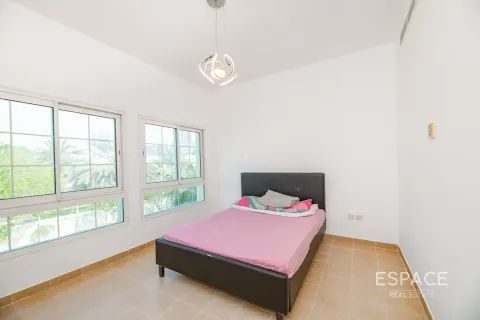 Villa para arrendamento em Jumeirah Village Triangle, Dubai, EAU 2 quartos, 250 m2 № 650263 - foto 5