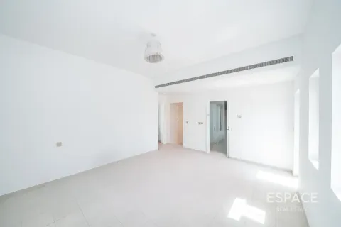 Villa in Arabian Ranches, Dubai, UAE 5 bedrooms, 476 sq.m. № 650262 - photo 14
