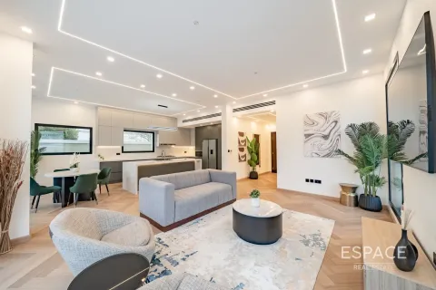 Jumeirah Village Triangle, Dubai, UAE의 판매용 빌라 침실 2개, 251제곱미터 번호 649724 - 사진 7