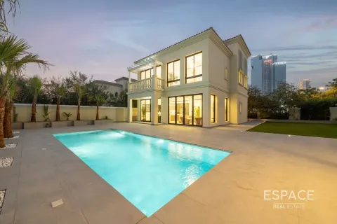 Jumeirah Village Triangle, Dubai, UAE의 판매용 빌라 침실 2개, 251제곱미터 번호 649724 - 사진 1