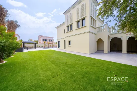 Jumeirah Village Triangle, Dubai, UAE의 판매용 빌라 침실 2개, 251제곱미터 번호 649724 - 사진 18