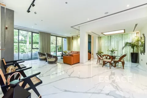Villa til salgs i Dubai Hills Estate, Dubai, Emiratene 4 soverom, 327 kvm Nr. 649725 - Foto 2