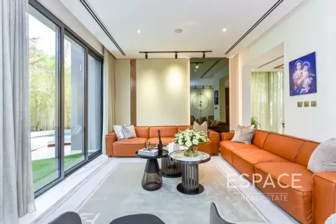 Villa til salgs i Dubai Hills Estate, Dubai, Emiratene 4 soverom, 327 kvm Nr. 649725 - Foto 3
