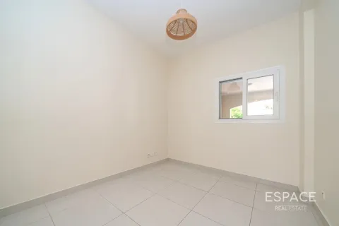 Villa The Springs, Dubaijā, AAE 3 istabas, 228 m2 Nr. 650264 - attēls 8