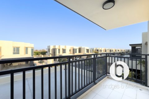 Vila u gradu Dubai Hills Estate, UAE 5 spavaće sobe, 254 m2 Br. 703118 - Slika 9