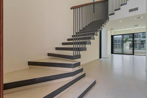 Huvila Town Square, Dubai, Arabiemiraatit 4 makuuhuonetta, 254 m2 № 703322 - kuva 13